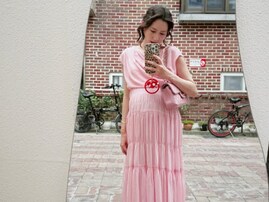 妊娠中の河北麻友子、夏満喫ショットに「スタイル良すぎておなかにBabyいるとは思えない」「さすがモデル」反響