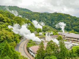 好き＆行ってみたい「宮崎県・鹿児島県の温泉」ランキング！ 2位「霧島温泉郷（鹿児島県）」を抑えた1位は？【2025年調査】