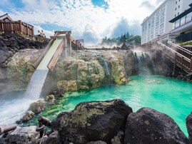 名湯百選の中で、好き＆行ってみたい「群馬県の温泉」ランキング！ ダントツ1位は「草津温泉」、では続く2位は？
