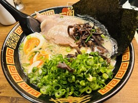 関東在住者が一番好きな「ラーメンのチェーン店」ランキング！ 2位は「一蘭」、では1位は？
