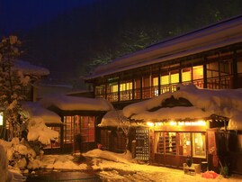 好き＆行ってみたい「岩手県のお月見スポット」ランキング！ 2位「花巻温泉郷」を抑えた1位は？