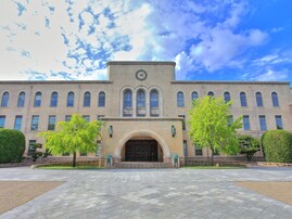 就職に有利だと思う地方国公立大学ランキング！ 2位「神戸大学」を抑えた1位は？【2025年調査】