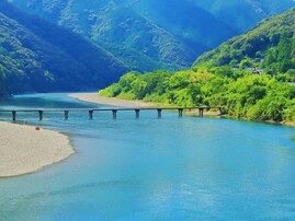 「ナンバープレートにしたい」と思う高知県の地名ランキング！2位「四万十市」を抑えた1位は？【2025年調査】