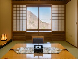 【楽天トラベルスーパーSALE】「温根湯温泉　美白の湯宿　大江本家」が今だけ特別価格に！ 源泉かけ流しの美白温泉で贅沢ステイ【9月11日】