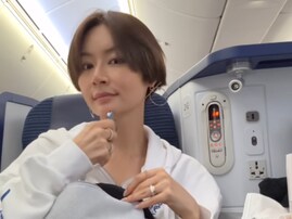 宮崎麗果、豪華ビジネスクラス機内での美容ルーティンを紹介！ 「本当にプロフェッショナル」