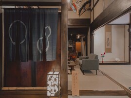 【楽天トラベルスーパーSALE】「岩室温泉　高志の宿　高島屋」が今だけ特別価格に！ 数寄屋造りの宿で日本庭園と名湯を堪能【9月12日】