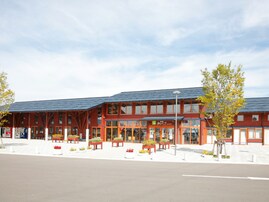 お土産が充実していると思う「福島県の道の駅」ランキング！ 2位「猪苗代」を抑えた1位は？【2025年調査】