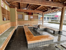 「1人旅で行きたい福島県の温泉地」ランキング！ 2位「磐梯熱海温泉」、1位は？【2025年調査】