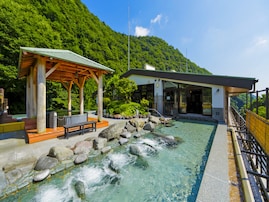 【楽天トラベルスーパーSALE】「箱根湯本温泉　天成園」が今だけ特別価格に！ 天空露天風呂で湯浴み三昧【9月16日】