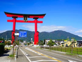 新潟県民が選んだ「住み続けたい自治体」ランキング！ 2位「西蒲原郡弥彦村」、1位は？【2025年最新】