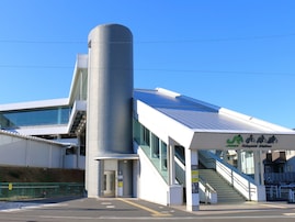 首都圏住民が選んだ「街の幸福度が高い駅」ランキング！ 2位「小林」、1位は？【2025年最新】