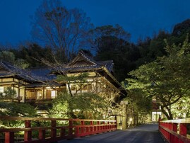 【楽天トラベルセール】「富士屋旅館 湯河原」が今だけ特別価格に！ ゆったり過ごせる和の時間【9月25日】