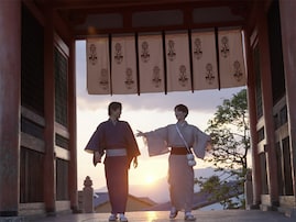 目黒蓮＆渡辺翔太が着物で癒しの京都旅！ 『旅するSnow Man』で見せたプライベート感あふれる貴重な姿