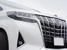 「次に購入したい」と思うトヨタの車ランキング！ 同率2位「アルファード」「プリウス」を抑えた1位は？【2025年調査】