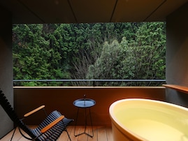 【楽天トラベルセール】「湯の花温泉　松園荘　保津川亭」が今だけ特別価格に！ 保津川のせせらぎとともに過ごす癒しの時間【9月26日】