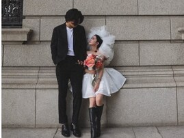 「サイズ感。。。」休井美郷、夫との身長差“前撮りショット”公開「手の大きさ凸凹すぎて愛しい、、、」