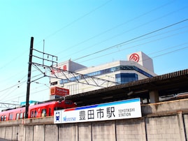 ナンバープレートでお金持ちだと思う愛知県の地名ランキング！ 2位「豊田」を抑えた1位は？【2025年調査】