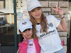 「派手な親子」川栄李奈、“娘”との密着ツーショットを公開！ 「さ、あげてこ〜」