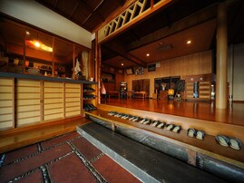 【楽天トラベル宿クーポン】「温海温泉　瀧の屋」が今だけ特別価格に！ 檜風呂と郷土料理でもてなす温泉宿【10月23日】