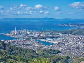 「名前がかっこいい」と思う和歌山県の市ランキング！ 2位「海南市」を抑えた1位は？ 【2025年調査】