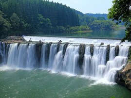 大分県で「秋に行きたい滝」ランキング！ 2位「沈堕の滝」を抑えた1位は？【2025年調査】