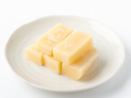 旅先で買いたい「秋田県のお土産」ランキング！ 2位「金のバターもち（川口屋）」を抑えた1位は？ 【2025年調査】