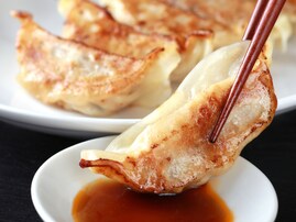 旅先で買いたい「栃木県のお土産」ランキング！ 2位「生餃子」、1位は？ 【2025年調査】