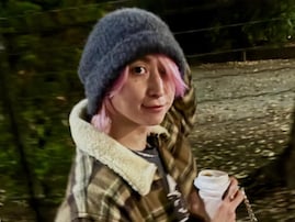 「これは…彼女目線なのか…」佐久間大介、“夜のお散歩チル”ショットに反響！ 「ドキドキします…」