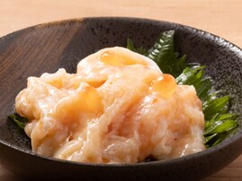 旅先で買いたい「新潟県のお土産」ランキング！ 2位「サーモン塩辛」、1位は？ 【2025年調査】