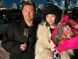 「素敵夫婦すぎるってー」矢沢心、美脚際立つ姿で夫・魔裟斗からサプライズ受ける！ 「お手本にしたい」