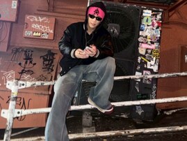 「渋谷にいたの？！」岩田剛典、路上で“パトロール巡回中”!? 「イケメン降臨」「遭遇したいやーん」