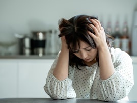 「あと少し返済が軽ければ…」39歳パート女性、年収180万円、奨学金を返済中。出産を機に借入に後悔し…