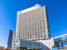 好き&行ってみたい「神奈川県のイルミネーション2025」ランキング！ 2位「横浜ベイホテル東急 クリスマスイルミネーション」、1位は？