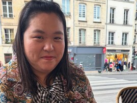 「マダムって感じ」ぼる塾・きりやはるか、田辺智加のパリでの最新ショット公開「今日もスイーツかよ」