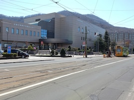 【2025年版】北海道民が選んだ「住み続けたい街（駅）」ランキング！ 2位「中央図書館前A」、では1位は？