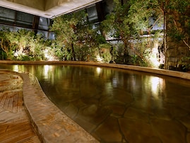 【佐賀県の人気ホテル】「嬉野温泉 大正屋」は多彩な浴場で美肌の湯を心ゆくまで堪能できる