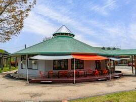 年末年始に行きたいと思う「岡山県の道の駅」ランキング！ 2位「蒜山高原」を抑えた1位は？【2025年調査】