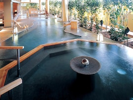 【石川県の人気ホテル】「山代温泉 ゆのくに天祥」は開湯1300年の歴史ある源泉と自家源泉の2つを併せ持つ湯宿