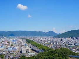 香川県民が選んだ「街の幸福度（自治体）」ランキング！ 2位「坂出市」、1位は？