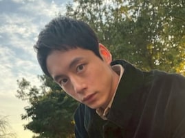 坂口健太郎、高級腕時計を身に着けた新年のイケメンショット公開「2026年一番の眼福きた」「手が綺麗」