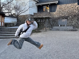 「東海オンエアファン！？」ME:I・TSUZUMIの投稿に「推しが推しの聖地…たまらん」「アクスタ欲しいw」