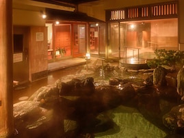 【山形県の人気ホテル】「奥湯野浜温泉 龍の湯」は贅沢な湯巡りが楽しめる静かな一軒宿