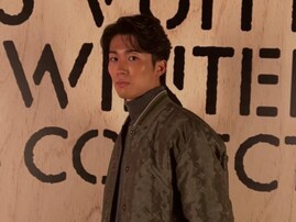 「引退しても俳優で食ってける」サッカー日本代表、パリでのイケメン姿に反響「モデルの方ですか？！」