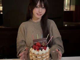 「ほんまに可愛すぎる」えなこ、誕生日を迎え美しい姿に「やっぱりロン毛えなこりんえぐい」「すっごくナチュラル」