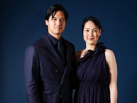 「完璧すぎるご夫婦」大谷翔平選手＆真美子さん夫婦のドレスアップショット！「絵になる」「ビーナス」
