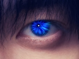 「もう、どう見ても…！」実写版『ブルーロック』、主人公役の目元解禁が話題に。「確定演出だろこれ」