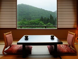 【楽天トラベル売れ筋1位】「花巻温泉郷 新鉛温泉 結びの宿 愛隣館」は豊富な源泉を17の湯船で楽しめる温泉自慢の宿【2月3日】