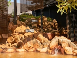 【兵庫県の人気スーパー銭湯】「湯の華廊」は地下1001メートルから湧き出る天然温泉が自慢