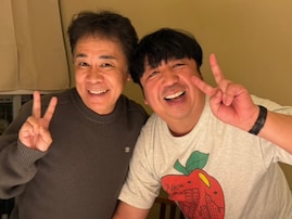 「誰だろうと思った」岡村隆史、近影ショットに驚きの声「なんか顔が違います」「カップルみたい」