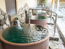 【大阪府の人気スーパー銭湯】「湯快のゆ 門真店」は無料サービスが充実したリラックス施設。露天風呂や大型スタジアムサウナでリラックス